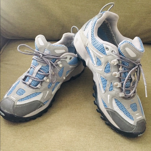 EUC The North Face Gore-Tex Trail Sneakers - Picture 1 of 6